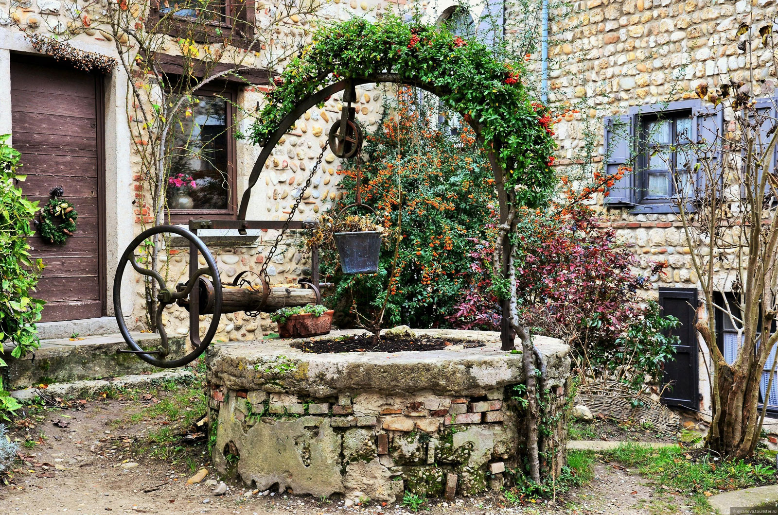 Perouges
